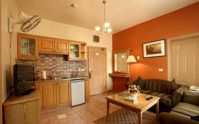 Capri Hotel Suites Amman Dış mekan fotoğraf