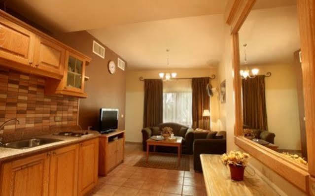 Capri Hotel Suites Amman Dış mekan fotoğraf