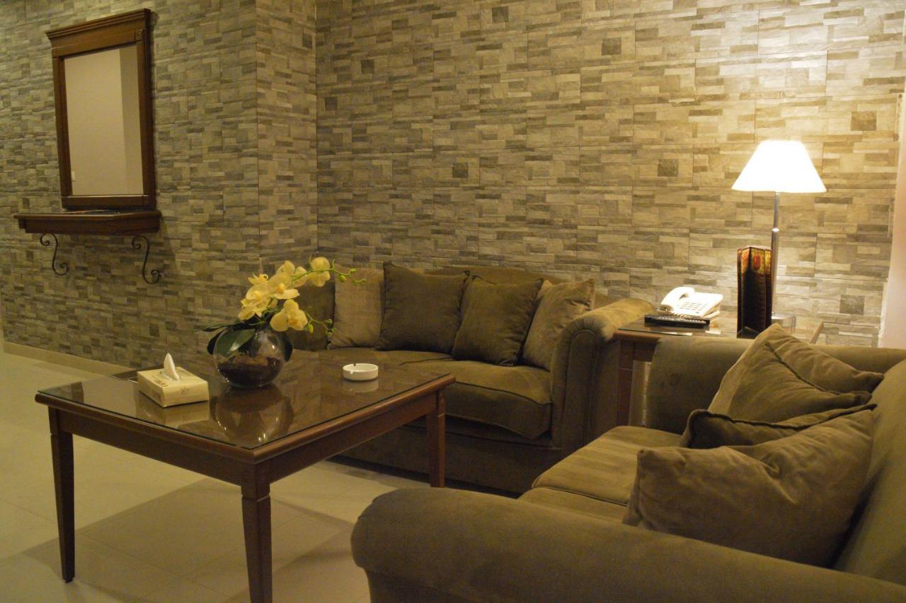 Capri Hotel Suites Amman Dış mekan fotoğraf
