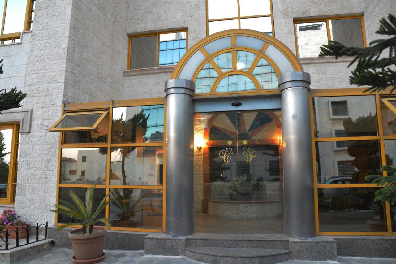 Capri Hotel Suites Amman Dış mekan fotoğraf